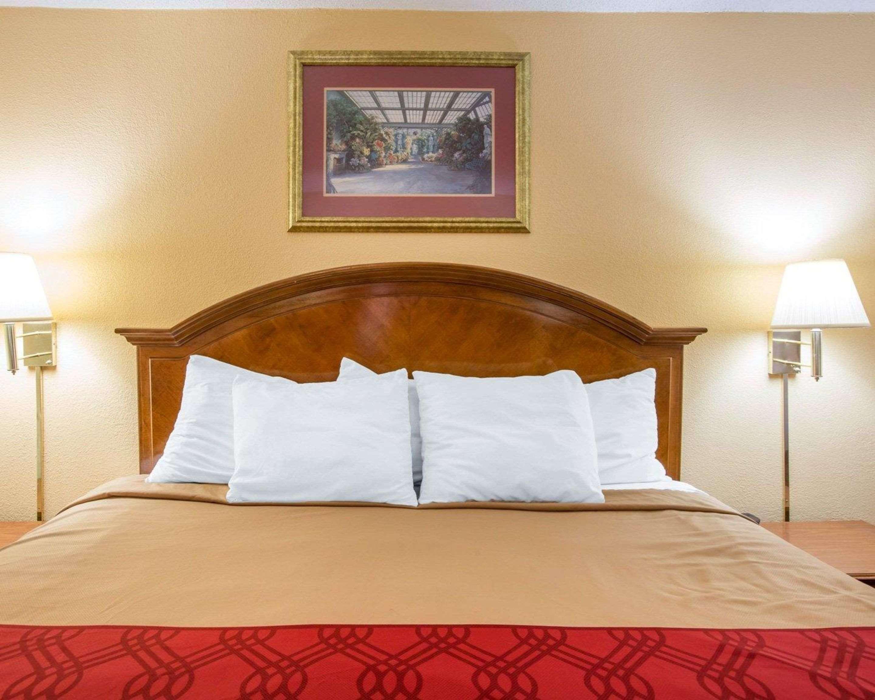 Econo Lodge Inn & Suites Macon Zewnętrze zdjęcie